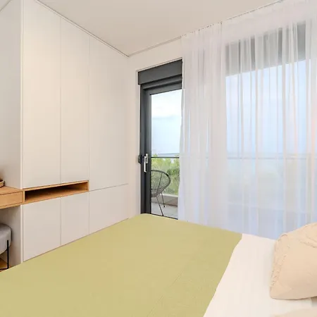 Beachfront Jugo With Seaview * Privlaka (Zadar)